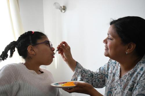 Busco demostrar el día a día y el amor en cada acción cuidando a mi hija.